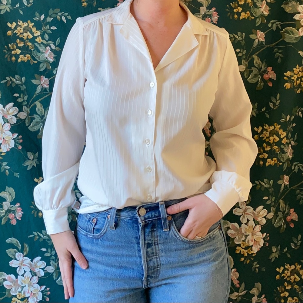 Classic, Vintage Button-up Blouse